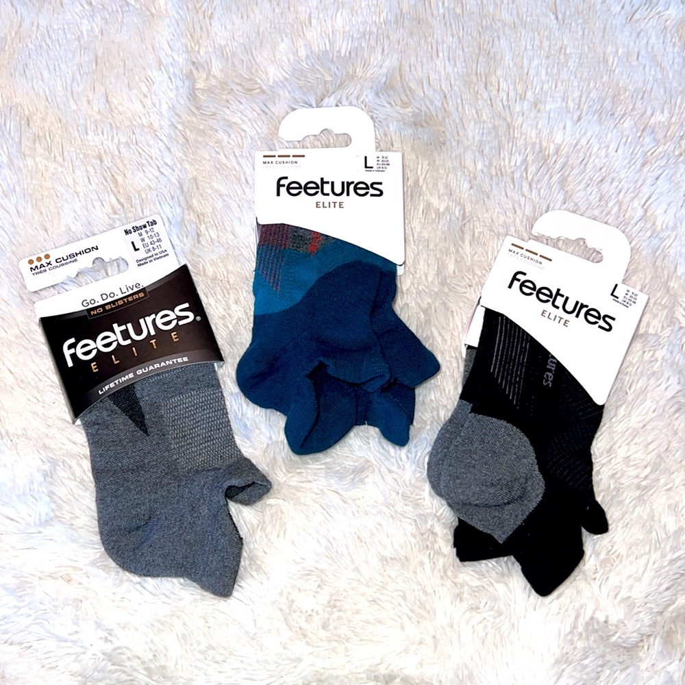 FEETURES ELITE MAX CUSHION SOCKS